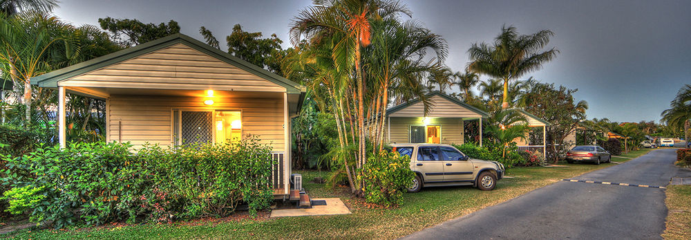 Queens Beach Tourist Village Bowen Exterior photo