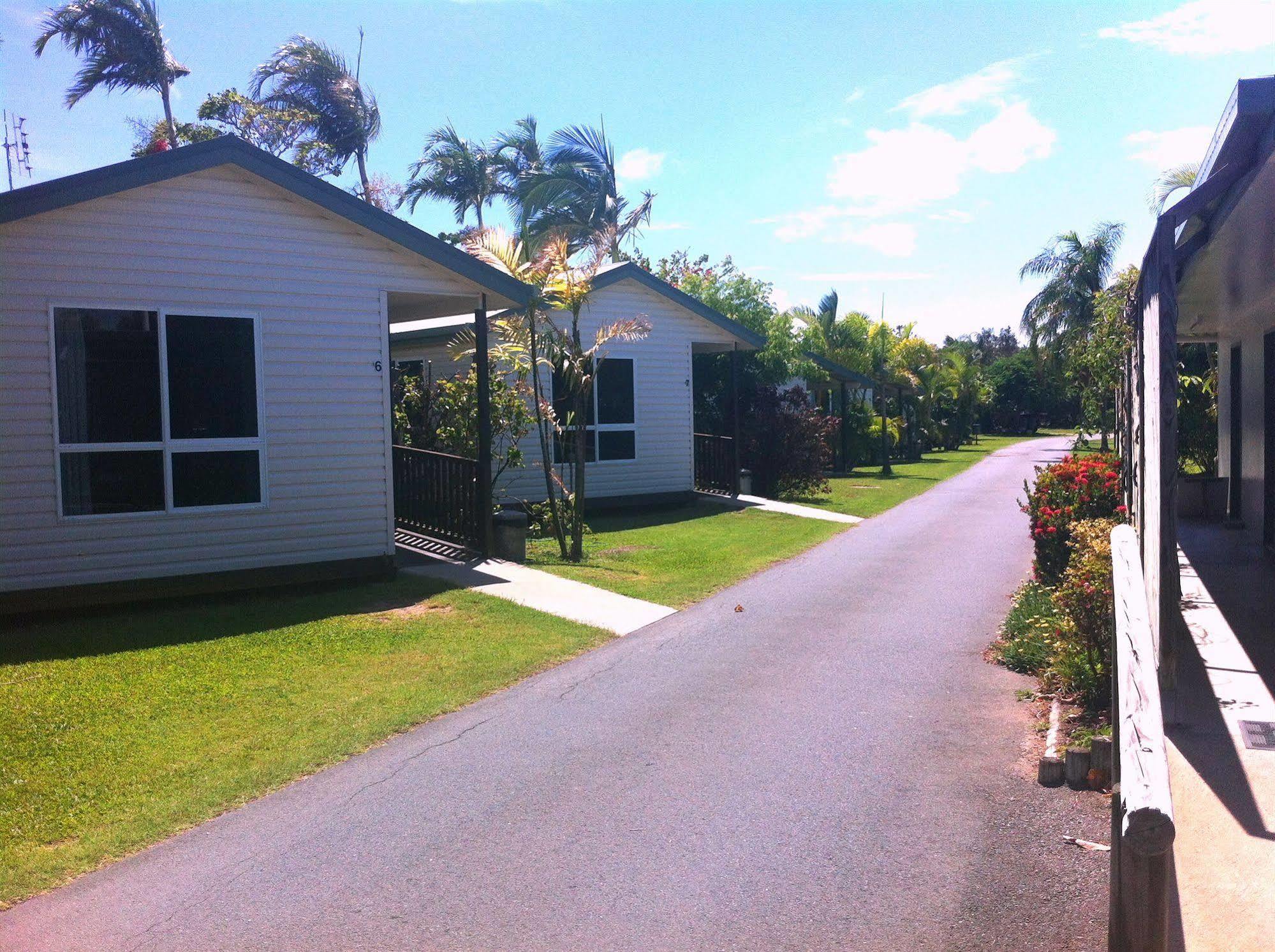 Queens Beach Tourist Village Bowen Exterior photo